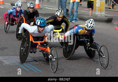 Flora London Marathon 2009 Shelly boschi, HEDITH UNKELER, DIANE ROY CHRISTIE UN DAWES, AMANDA MCGRORY Foto Stock