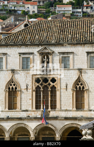 Dalmazia Croatia-Southern-DUBROVNIK:Città Vecchia DUBROVNIK - XVI secolo Palazzo Sponza ora gli archivi di Stato Foto Stock