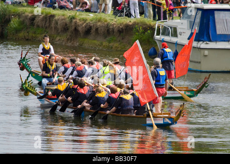 Dragon Boat gare a Abingdon, 2009 39 Foto Stock