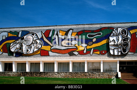 Il Museo Nazionale di Arte Fernand Leger Biot Sud della Francia EU FR FRA Francia Provence Alpes Côte d Azur Alpes Maritimes Biot Foto Stock