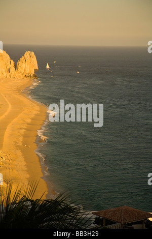 Oceano Pacifico vista verso Land's End, Cabo San Lucas, Baja California, Messico (RF) Foto Stock