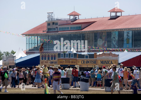 Stati Uniti d'America, Louisiana, New Orleans. Una panoramica della fiera che ospita l'annuale Festival del Jazz e del patrimonio culturale. Foto Stock