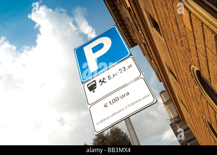 Simbolo di parcheggio a Roma Foto Stock