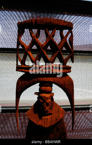 All'interno il Museo Quai Branly (MQB) Un nuovo museo dedicato alle arti da civiltà indigene; situato a Parigi, Francia. Foto Stock