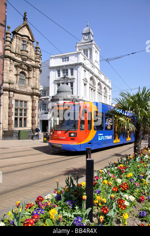 Supertram di Sheffield Light Railway, Sheffield South Yorkshire, Inghilterra, Regno Unito Foto Stock