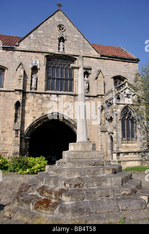 Worksop Priory, Priory gatehouse, Worksop, Nottinghamshire, England, Regno Unito Foto Stock