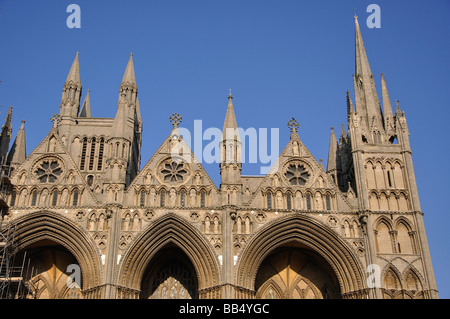 Il fronte ovest, Peterborough Cathedral, Peterborough, CAMBRIDGESHIRE, England, Regno Unito Foto Stock