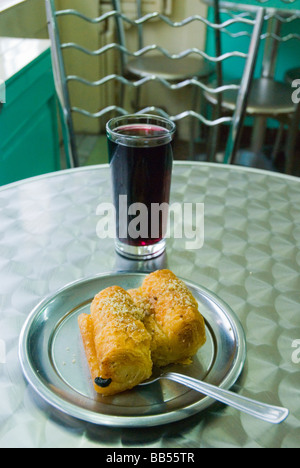 Il baklava egiziano presso un negozio di dolci Carsija quartiere di Skopje Macedonia Europa Foto Stock