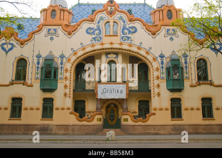 Stile Art Nouveau Galleria di Arte Moderna in piazza Lenin in Subotica Serbia Europa Foto Stock