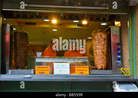 Kebab Shop esterno Budapest Ungheria Europa Foto Stock