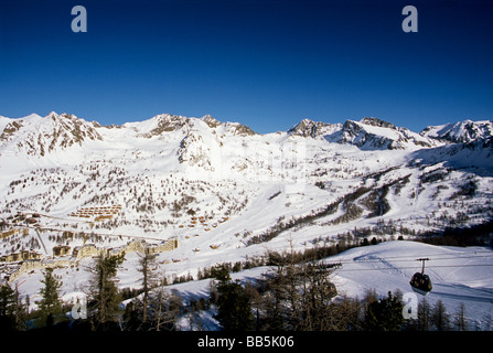 La stazione di sci di Isola 2000 nel parco nazionale del Mercantour Foto Stock