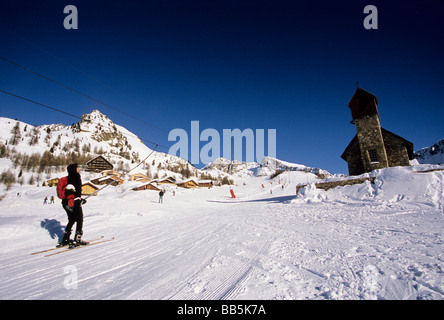 Remote seggiovia alla stazione sciistica di Isola 2000 Foto Stock