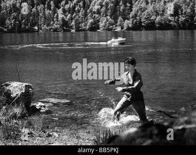 Film, "Ich war ein häßliches Mädchen', DEU 1955, direttore: Wolfgang Liebeneiner, scena con: Karlheinz Böhm, Sonja Ziemann, a terze parti Permissions-Neccessary Foto Stock