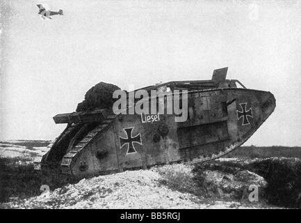 Eventi, Prima guerra mondiale / prima guerra mondiale, fronte occidentale, British Tank Mark IV, catturato dai tedeschi, luglio 1918, Foto Stock