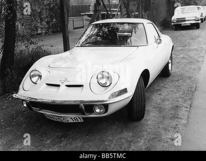 Trasporti / trasporti, auto, tip, Opel, Opel GT 1900, 1972, storico, storico, 70s, 20th secolo, 1970s, 3 porte, fendinebbia, anteriore, parcheggio, tipa auto, automobili, Foto Stock