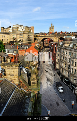 Lato e Dean Street a Newcastle upon Tyne visto dal Tyne Bridge Foto Stock