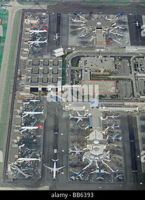 Vista aerea sopra l'Aeroporto Internazionale di Los Angeles LAX California Foto Stock