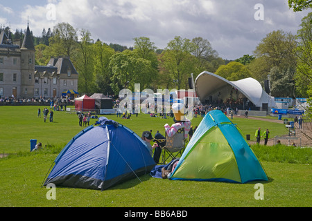 Grande a Falkirk teatro e musica evento Callendar Park Falkirk regione centrale della Scozia Maggio 2009 Foto Stock