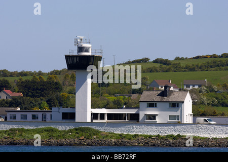 Ferris point lighthouse a Larne Harbour County Antrim Irlanda del Nord Regno Unito Foto Stock