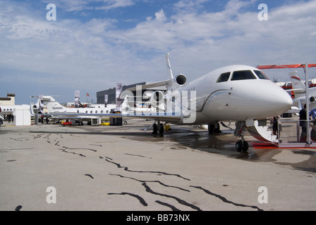 Dassault Falcon 900EX Business Jet F-HBDA al velivolo EBACE Trade Show all'Aeroporto di Ginevra Svizzera Foto Stock