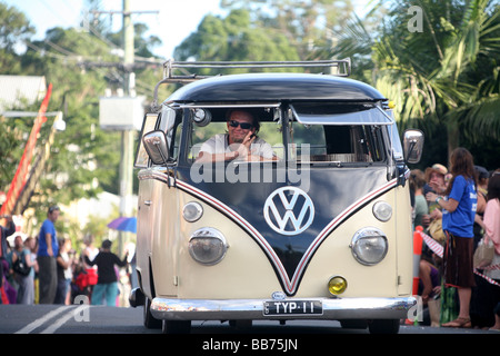 Nimbin festival Mardisgrass VW Kombi parade Foto Stock