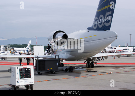 Bombardier Canadair Challenger 605 Business Jet N769CC sul velivolo EBACE Trade Show all'Aeroporto di Ginevra Svizzera Foto Stock