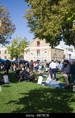 Sabato street market a Salamanca Place, Hobart, Tasmania Foto Stock