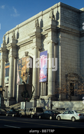 New York, il Museo Americano di Storia Naturale, dettaglio che mostra l'ingresso pavilion.. Foto Stock