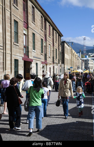 Sabato street market a Salamanca Place, Hobart, Tasmania Foto Stock