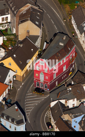 Foto aerea, Rotes Haus, Casa Rossa, Apollotheater, Altena, Maerkischer Kreis, Sauerland, Renania settentrionale-Vestfalia, Germania, Euro Foto Stock