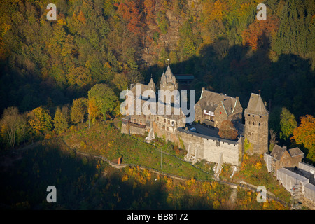 Foto aerea, Altena Castello, più antico ostello della gioventù, Altena, Maerkischer Kreis, Sauerland, Renania settentrionale-Vestfalia, Germania, Europa Foto Stock