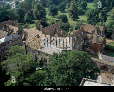 Cattedrale di Ely vista ad alto livello di edifici monastici dall' Octagon Foto Stock