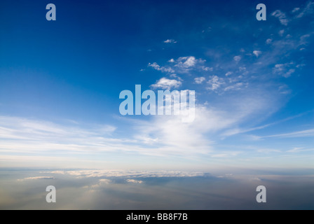 Vista aerea al di sopra del Drakensberg da un aeroplano. Kwazulu Natal Provincia, Sud Africa Foto Stock