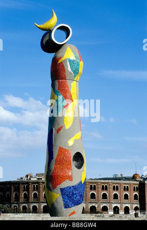 Miró-statua Dona i ocell, donna e uccello, il Parc de Joan Miró di Barcellona e della Catalogna, Spagna, Europa Foto Stock