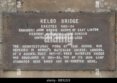 Segno di commemorazione Rennie architetto del ponte a Kelso in Scozia Foto Stock