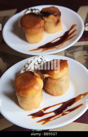 Piononos tipico dolce con torte da Santa Fe, provincia di Granada, Spagna Foto Stock