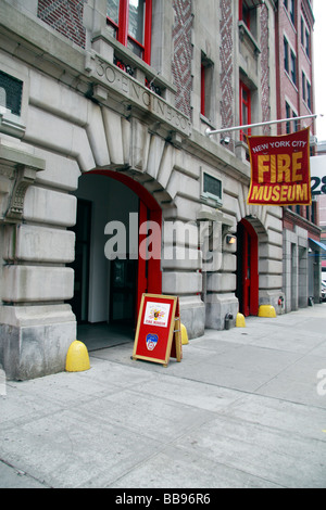 L'ingresso principale al New York City Fire Museum, Spring Street a Manhattan. Foto Stock