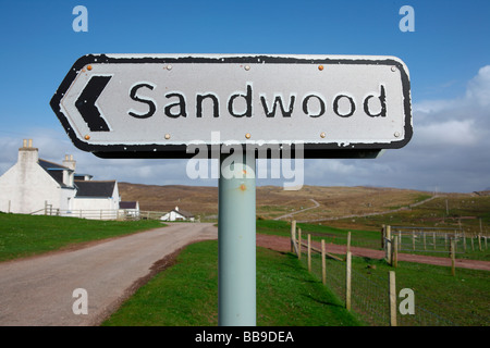 Cartello stradale dirigere a Sandwood Bay più remota spiaggia in UK Sutherland settentrionale della Scozia Gran Bretagna REGNO UNITO Foto Stock