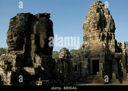 Facce di Jayavarman VII sul tempio Bayon, Angkor Thom, Angkor Wat Seam Reap Cambogia Foto Stock