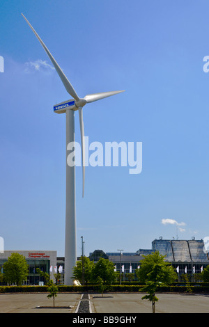 La turbina eolica presso la fiera e il centro congressi Bella Center in Copenhagen Foto Stock