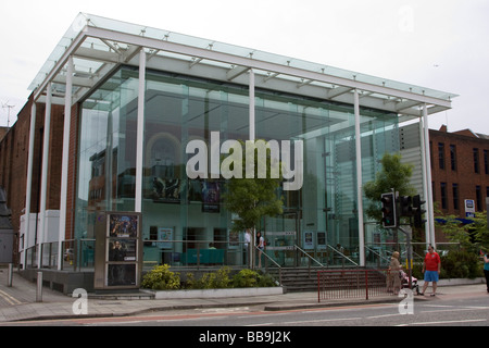 Capitol Theatre horsham town center high street shopping Sussex England Regno unito Gb Foto Stock