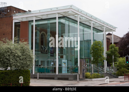 Capitol Theatre horsham town center high street shopping Sussex England Regno unito Gb Foto Stock