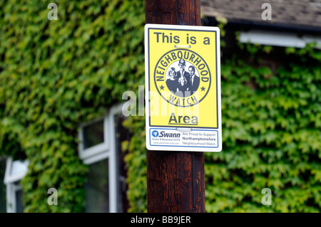 Neighborhood Watch schema segno di avvertimento, England, Regno Unito Foto Stock