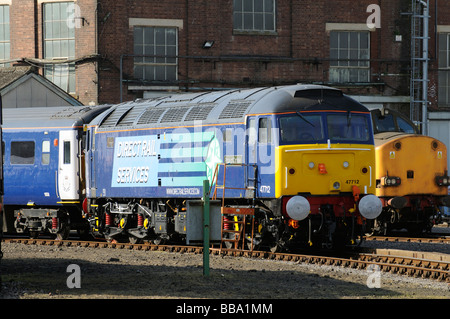 Dirigere i servizi ferroviari locomotiva orgoglio di Carlisle una classe 47 loco visto a Eastleigh Hampshire Inghilterra Foto Stock