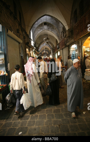 Souq nella città vecchia di Aleppo Siria Foto Stock