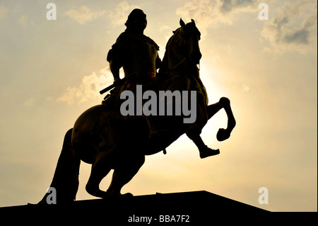 Goldener Reiter, golden rider, statua equestre di Augusto II il Forte di Sassonia, Dresda, Libero Stato di Sassonia, Germania, e Foto Stock