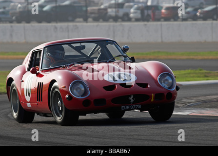 Un 1962 Ferrari 250 GTO in una Shell Historic Challenge evento in California. Foto Stock