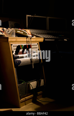 Vecchia sala di controllo in un sound studio Foto Stock