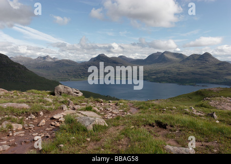 Vista sul Loch Torridon dal Ben Alligin, West Highlands, Scozia Foto Stock