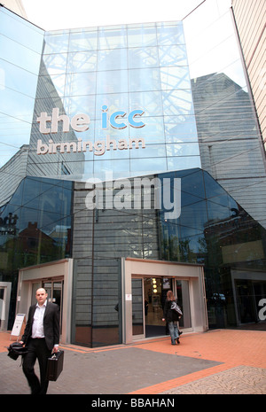 Banca Canale di Beagle ingresso alla CPI & Symphony Hall Birmingham Foto Stock